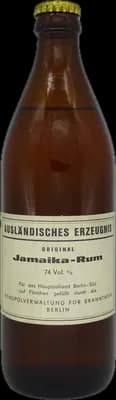 Bouteille de spiritueux : Original Jamaika-Rum de la marque Monopolverwaltung für Branntwein Berlin
