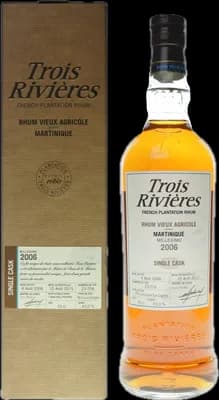 Bouteille de spiritueux : Single Cask de la marque Trois Rivières