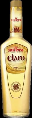 Bouteille de spiritueux : Claro de la marque Santa Teresa
