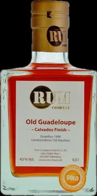 Bouteille de spiritueux : Old Guadeloupe de la marque Rum Company