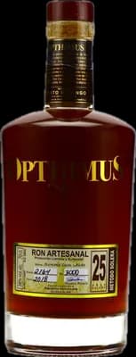Bouteille de spiritueux : Ron Artesanal de la marque Opthimus