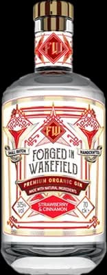 Bouteille de spiritueux : Strawberry & Cinnamon de la marque Forged in Wakefield