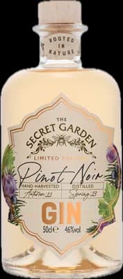 Bouteille de spiritueux : Pinot Noir Gin de la marque Secret Garden