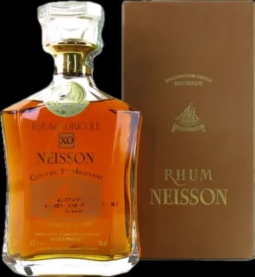 Bouteille de spiritueux : XO Cuvée du 3ème Millénaire de la marque Neisson