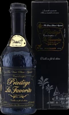 Bouteille de spiritueux : Privilège de la marque La Favorite