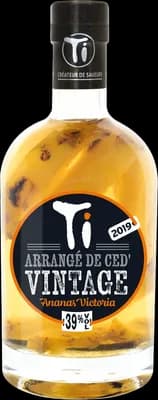 Bouteille de spiritueux : Ti Arrangé Vintage Ananas Victoria 2019 de la marque Les Rhums de Ced'