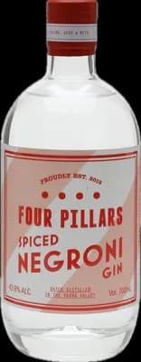 Bouteille de spiritueux : Spiced Negroni Gin de la marque Four Pillars