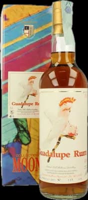 Bouteille de spiritueux : Guadeloupe Rum de la marque Moon Import